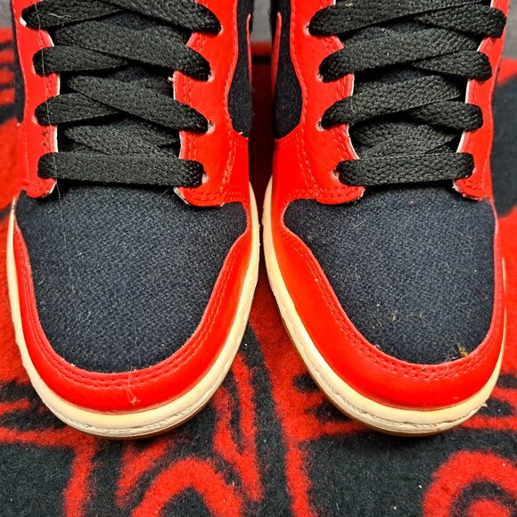 Size 6 Nike Dunk BRED Sky Hi Essential Wedge Heel Women 644877-015 Black Red - Picture 3 of 10